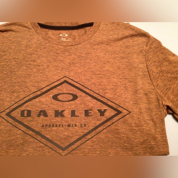 Oakley Other - Men’s Oakley t-shirt NWOT
